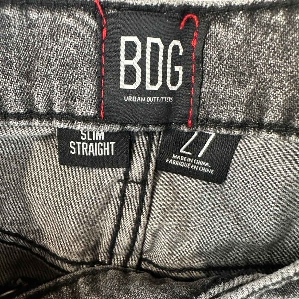 BDG Slim Straight Jeans 27 Black Distressed Ripped High Rise Grunge Streetwear - Picture 8 of 14
